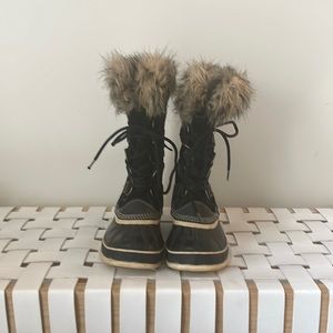 Sorel Joan of Arctic Boot size 9